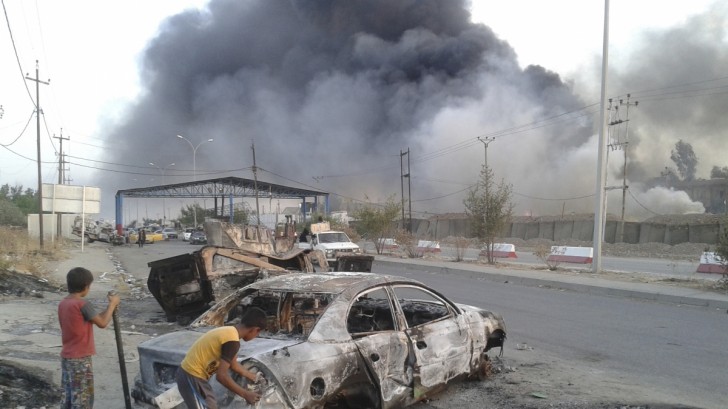 
В Ираке из-за действий боевиков закрылся крупнейший нефтеперерабатывающий завод