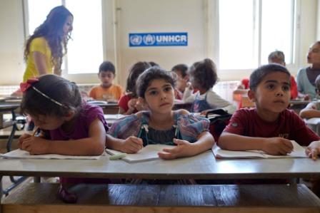 
Ливан обеспечит образованием еще 100,000 сирийских беженцев