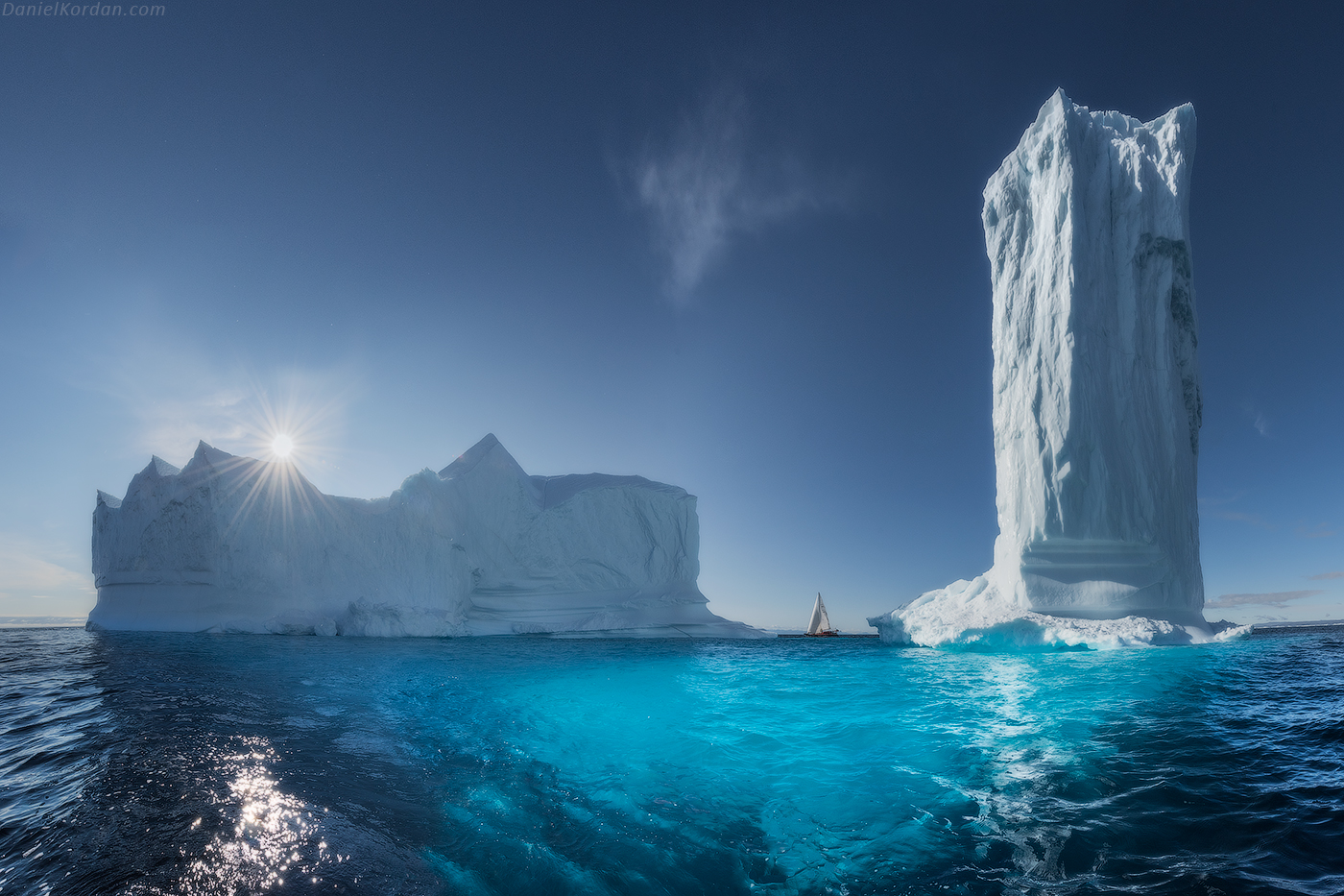 
Названа дата начала транспортировки айсбергов из Антарктиды в ОАЭ