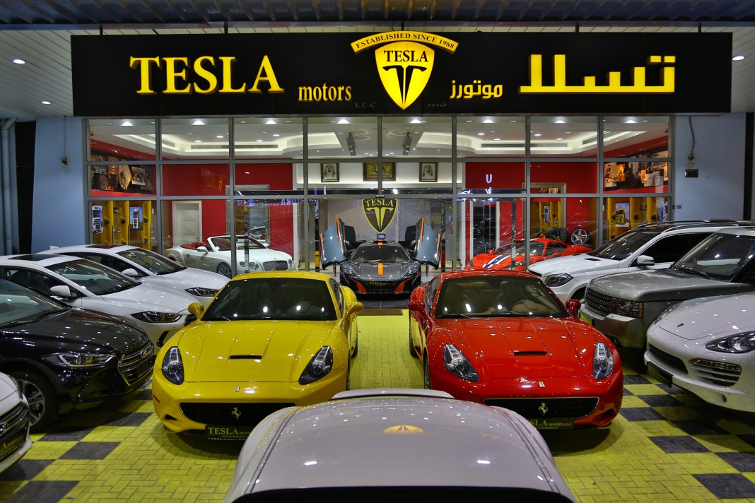
Компания «Tesla» открыла свой магазин в Дубае