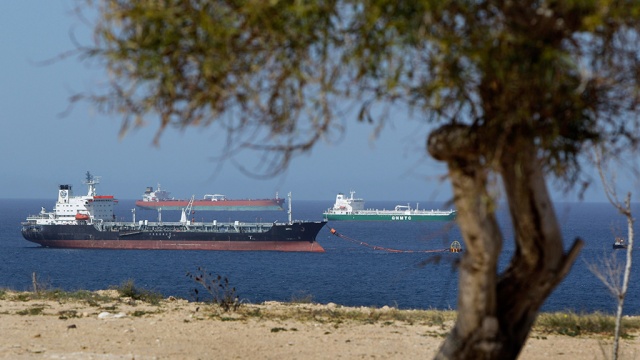 
Первый танкер  покинул ливийский Рас Лануф после снятия блокады