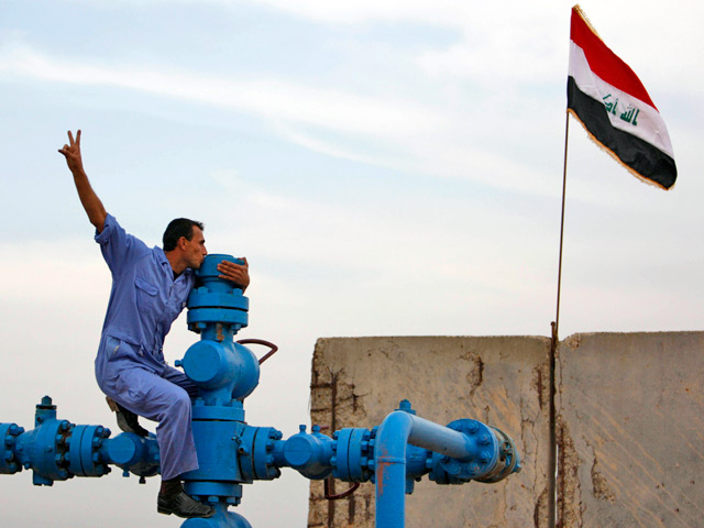 
Ирак в июле продолжил наращивать экспорт нефти, но потерял в доходах