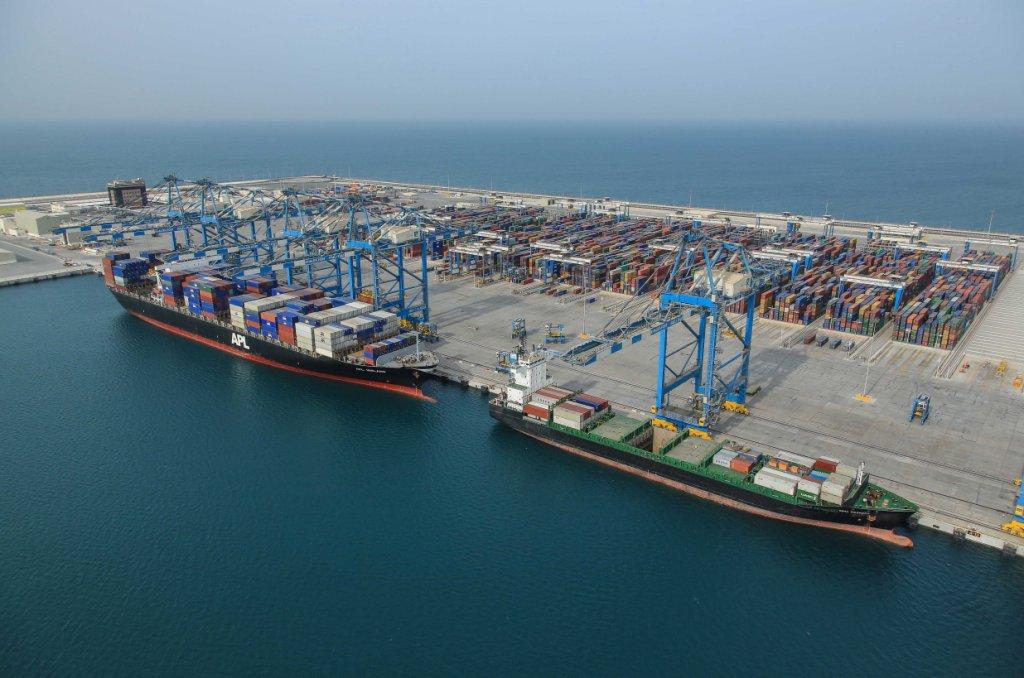 
Контейнерооборот терминалов порта Халифа (ОАЭ) за 10 месяцев вырос на 36% - до 1,2 млн TEUs