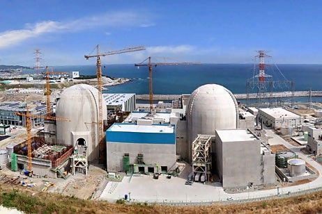 
Южная Корея и ОАЭ планируют выйти на рынки ядерных реакторов в третьих странах