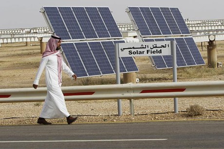 
ОАЭ и Саудовская Аравия строят жизнь на энергии солнца