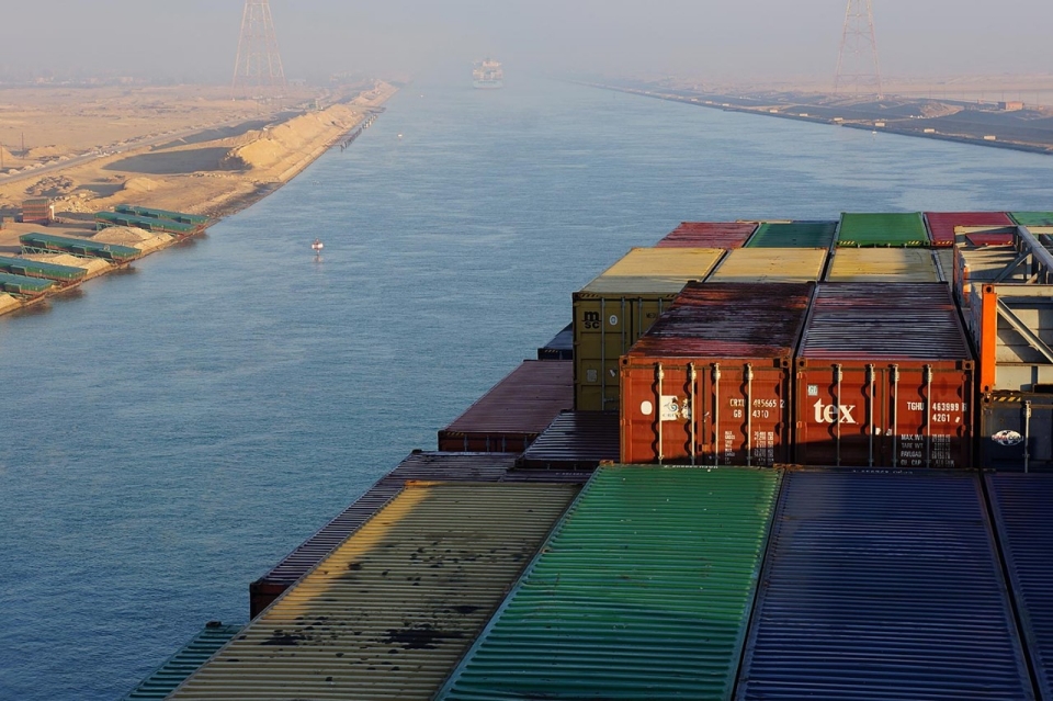 
Суэцкий канал делает сюрприз для мега-контейнеровозов