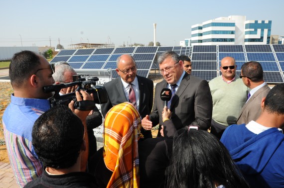 
Министры связи и энергетики открыли первую станцию солнечной энергии в Smart Village