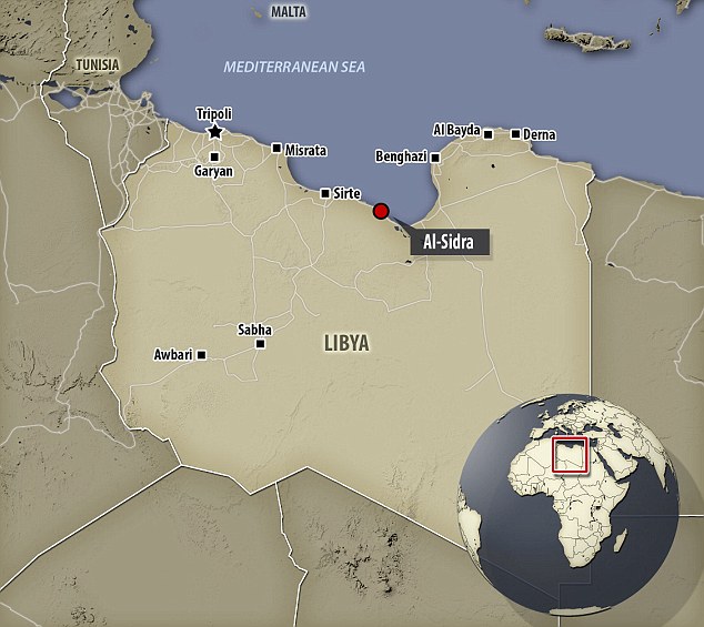 
В ливийском порту Эс-Сидер ошвартовался первый за два года танкер