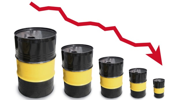 
Нефть дешевеет на слабых данных из Китая