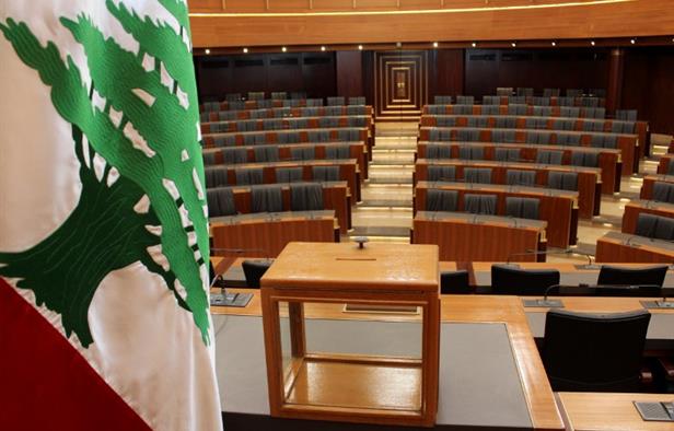 
В Ливане в очередной раз перенесли выборы главы государства