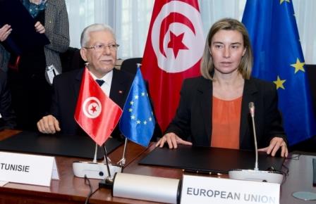 
Евросоюз призывает инвестировать в Тунис