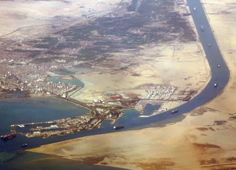 
Египетско-бахрейнский консорциум будет заниматься модернизацией Суэцкого канала
