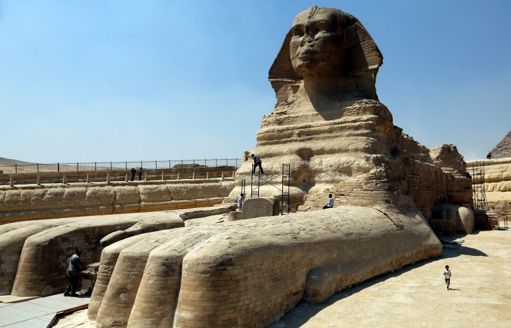 
Древнеегипетский Сфинкс под Каиром вновь открылся после реставрации