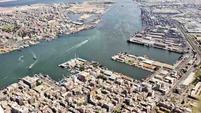 
Египет: запрета на собственность иностранных инвесторов в зоне Суэцкого канала нет