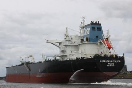 
Нефтяные танкеры не рискуют заходить в крупнейший порт Ливии
