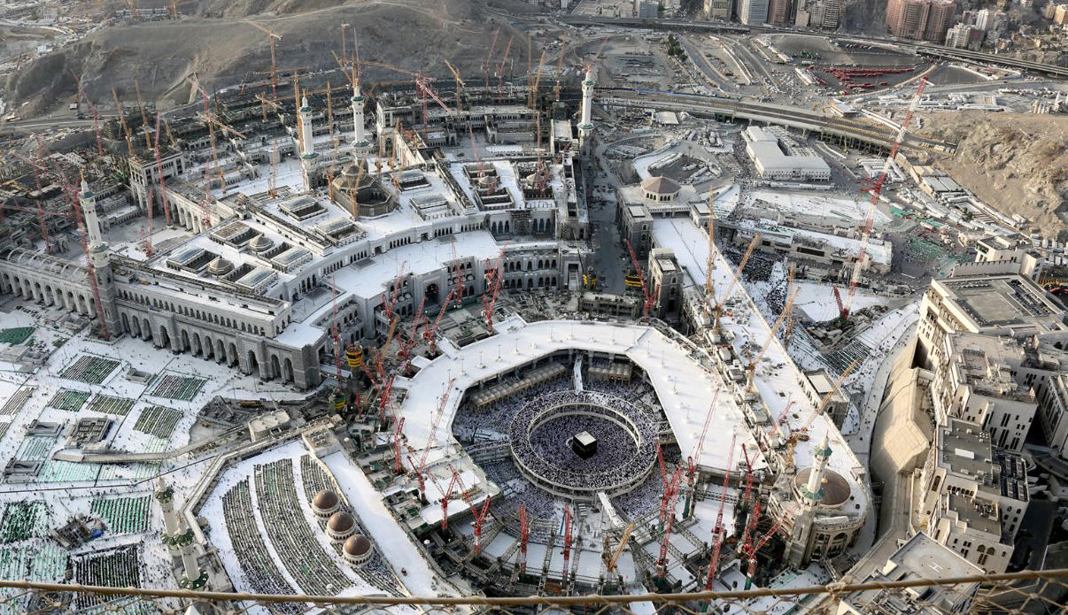 
На реализацию проекта расширения Мечети аль-Харам в Мекке потребуется US$100 млрд.