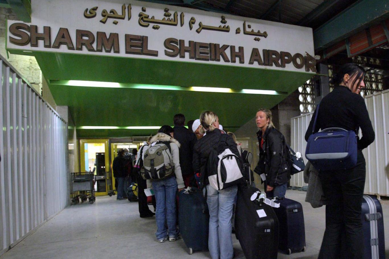 
Британия начнёт вывозить своих туристов из Египта в пятницу