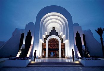 
Carlson Rezidor откроет две гостиницы в Тунисе