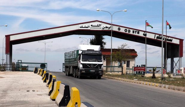 
Иорданский транспортный сектор из-за кризиса в Сирии и Ираке потерял 1 млрд динаров