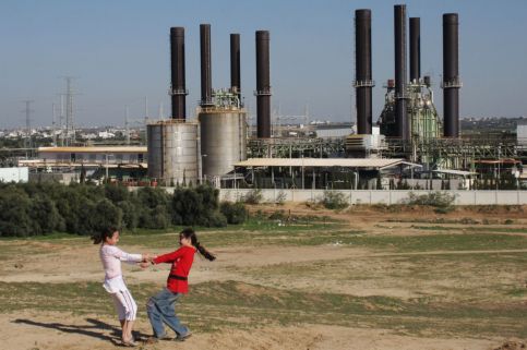 
Катар финансирует закупку топлива для электростанции Газы