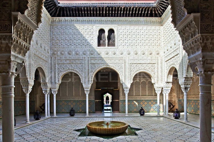 
В марокканском городе Марракеш на продажу выставлена точная копия Альгамбра