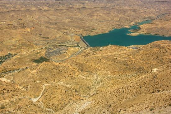 
В четверг началось строительство плотины Вади ал-Карак